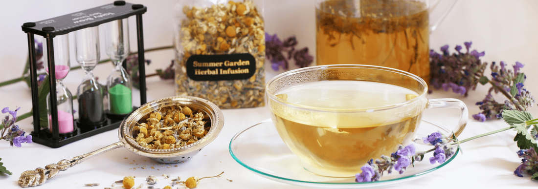 Drinking tea to reduce body heat in summer