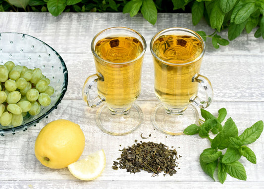 drinking-tea-for-healthy-up